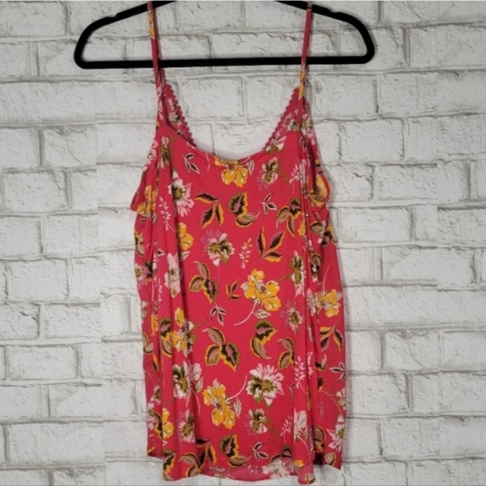 NWT Loft Floral Tank - Picture 10 of 10